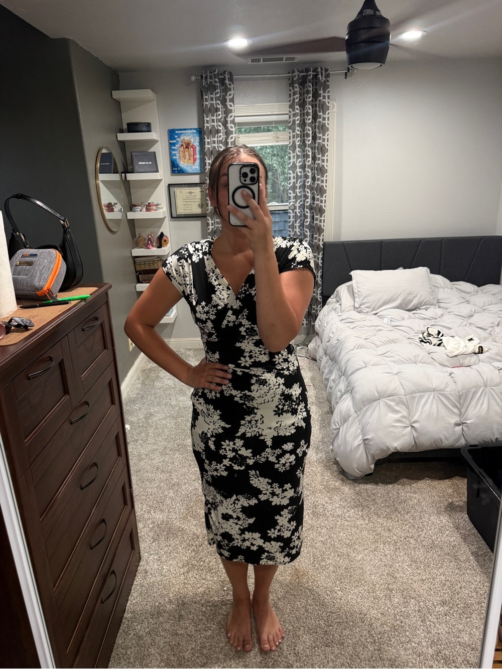 Maggy London Black and White Floral V-Neck Midi Dress